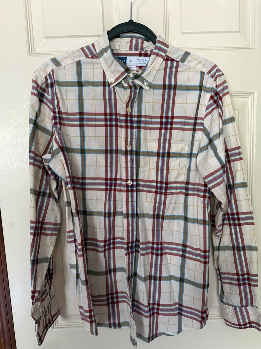 Old Navy Men's Long-Sleeve Plaid Button-Down Shirt - White, Red & Green
